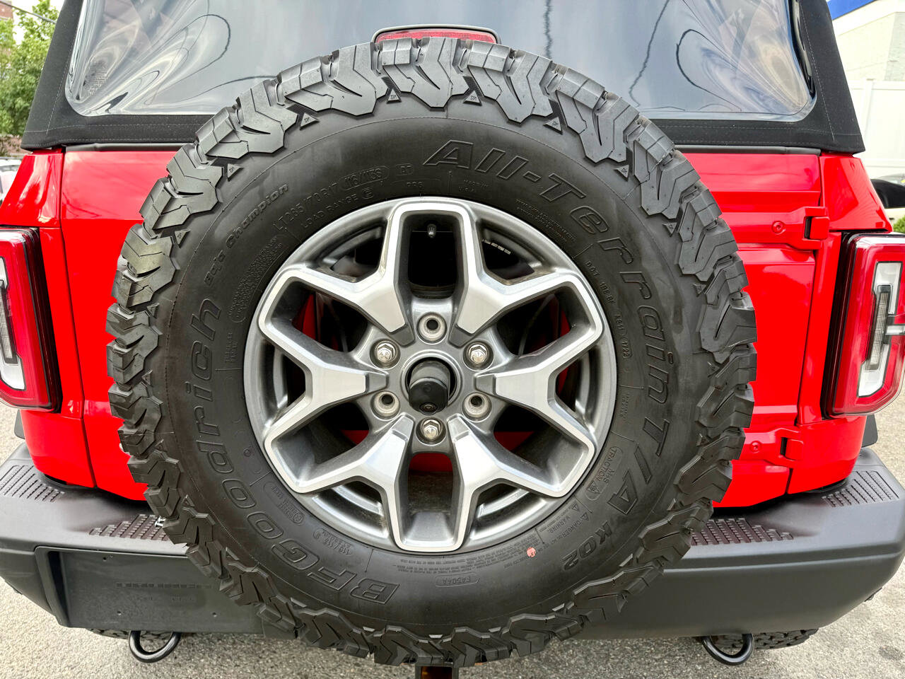 Used 2022 Ford Bronco Badlands image 15