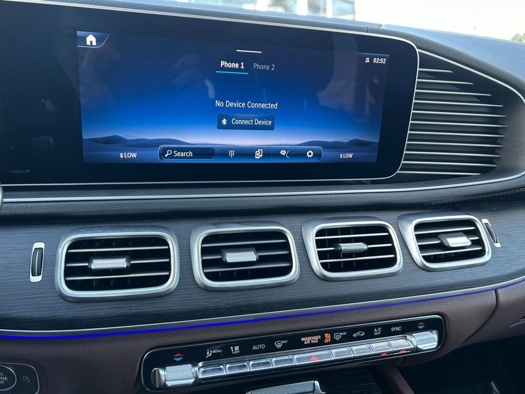 Used 2024 Mercedes-Benz GLS 450 4MATIC w/ AMG Line Exterior image 53