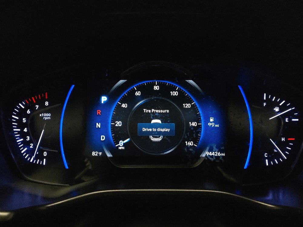 Used 2019 Hyundai Santa Fe SEL FWD image 23