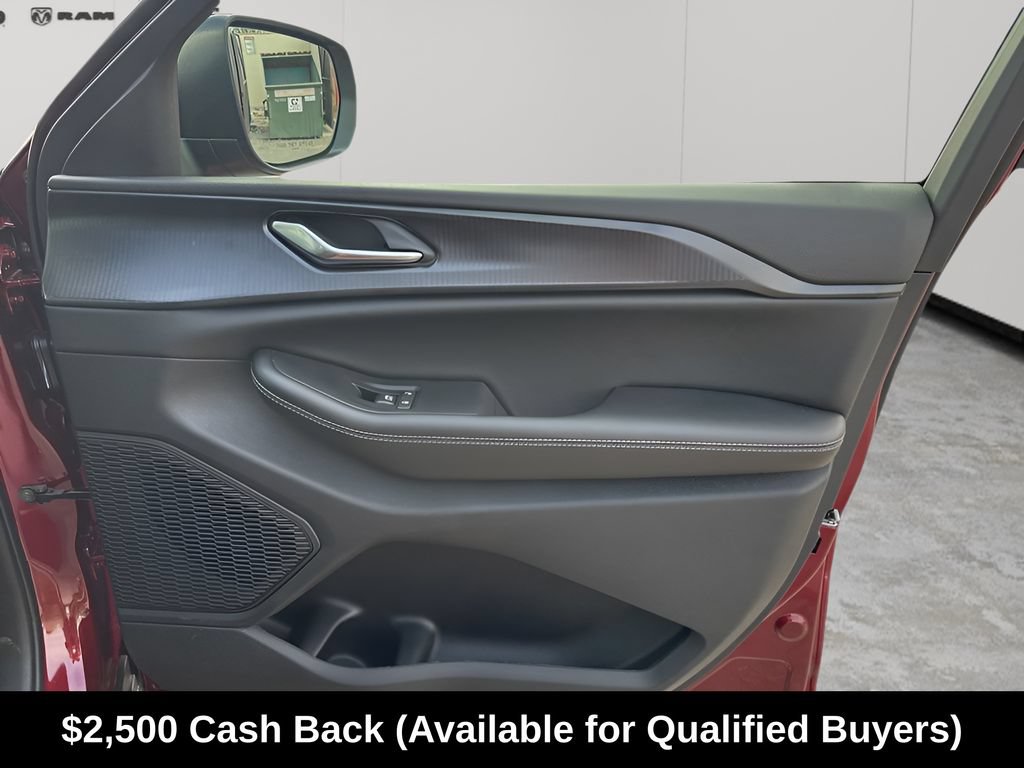 New 2025 Jeep Grand Cherokee L Laredo w/ Luxury Tech Group I RWD image 15