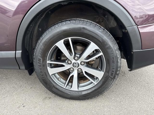 Used 2017 Toyota RAV4 XLE image 31