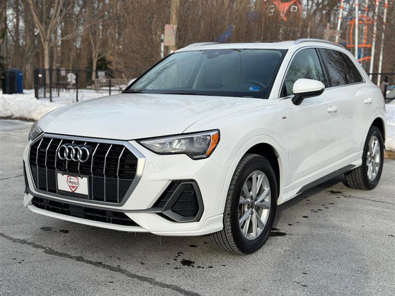 Used 2022 Audi Q3 2.0T Premium w/ Convenience Package image 3