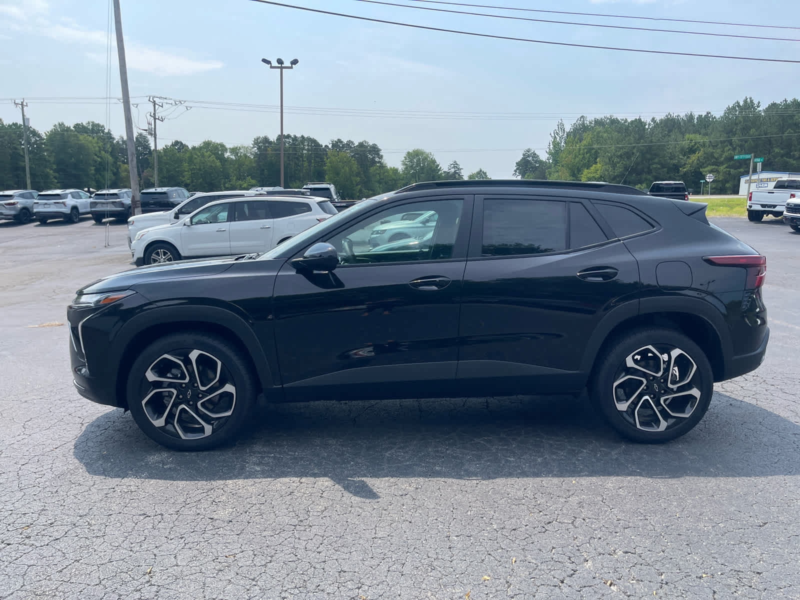 New 2026 Chevrolet Trax RS w/ Driver Confidence Package FWD image 4