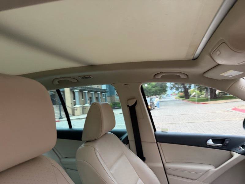 Used 2014 Volkswagen Tiguan SEL AWD/4WD image 61