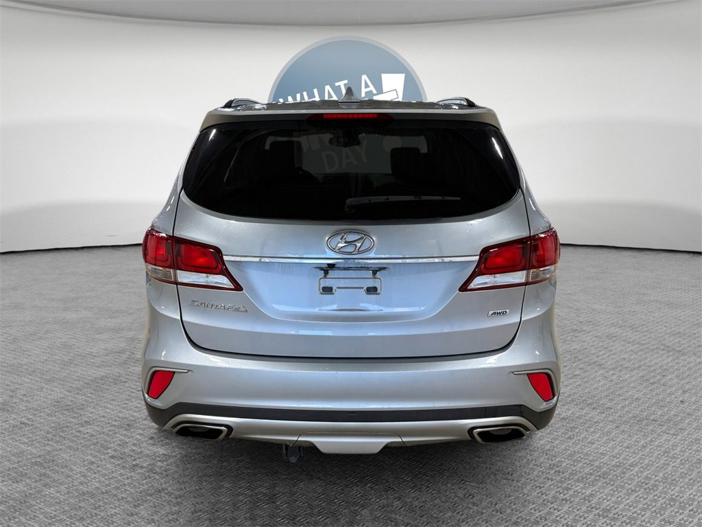 Used 2017 Hyundai Santa Fe SE image 5