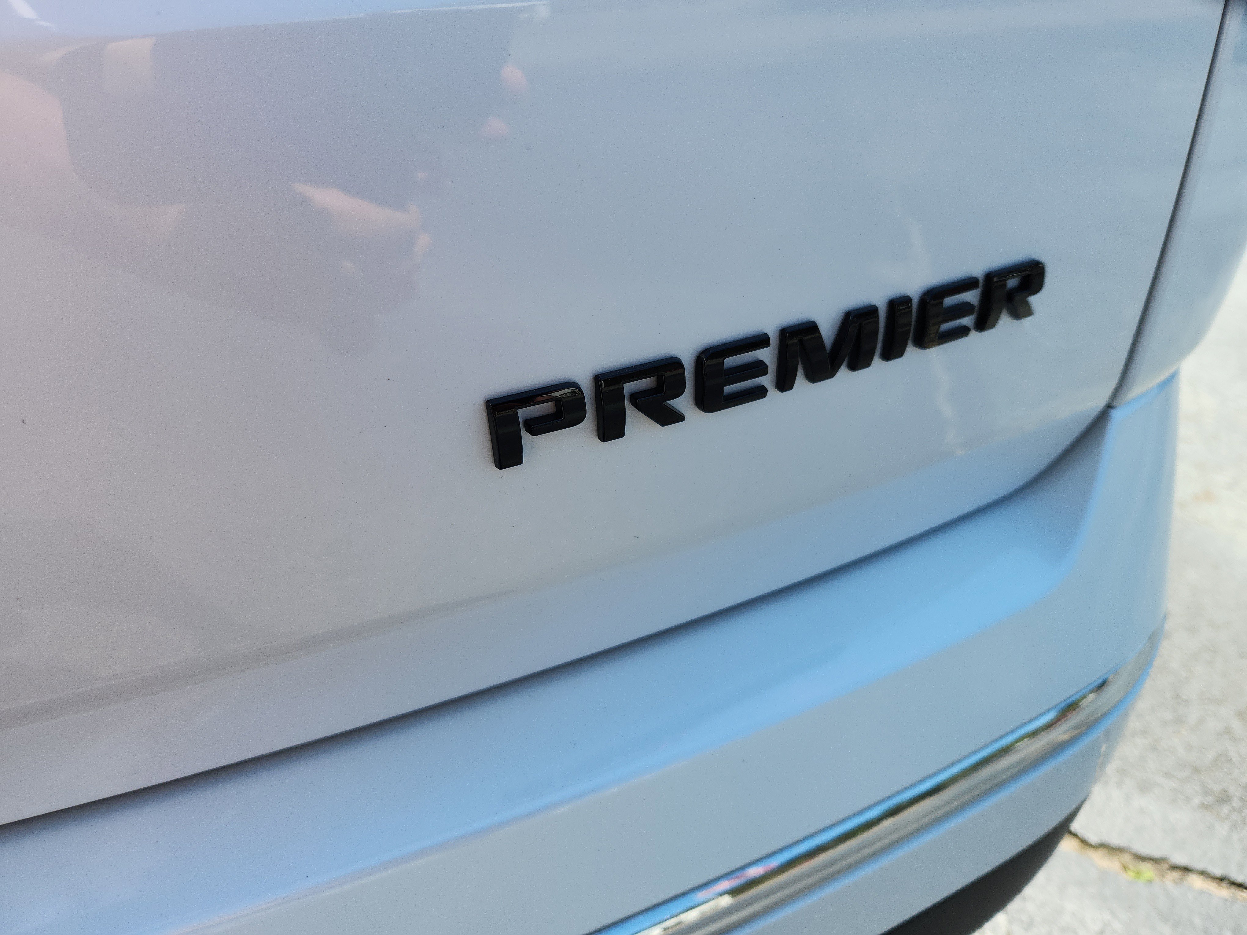 Used 2023 Chevrolet Traverse Premier w/ LPO, Floor Liner Package image 62