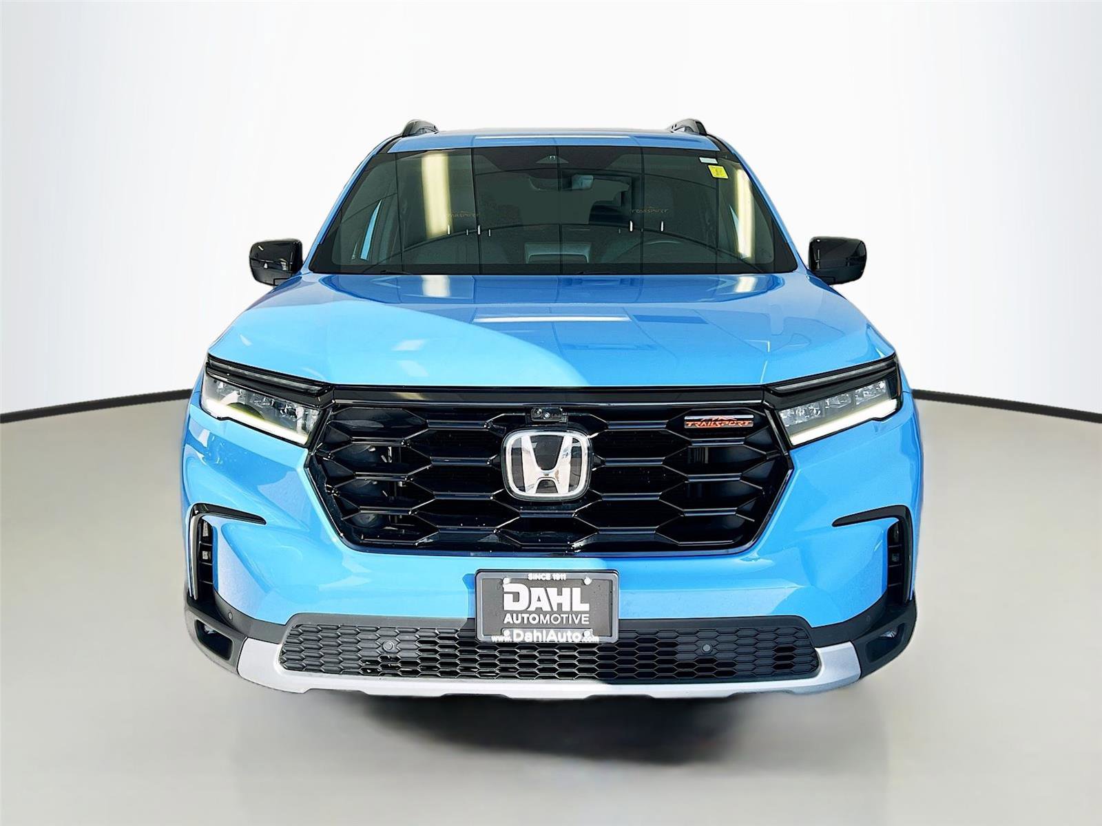 Used 2023 Honda Pilot TrailSport image 3