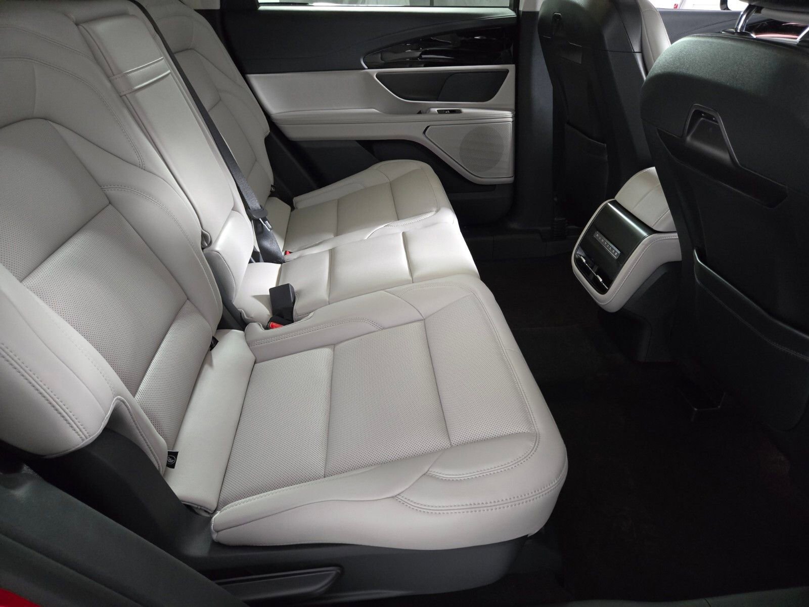 New 2026 Lincoln Nautilus Premier image 18