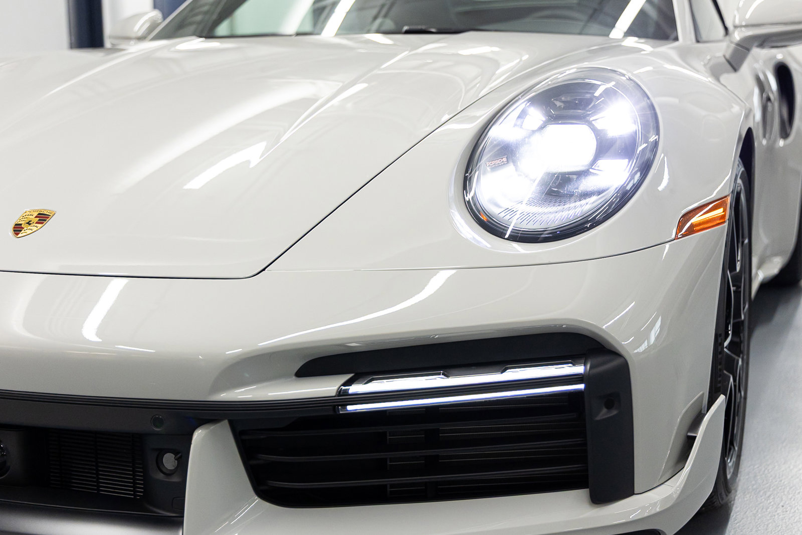 Used 2025 Porsche 911 Turbo S w/ 911 Turbo Sportdesign Package image 14