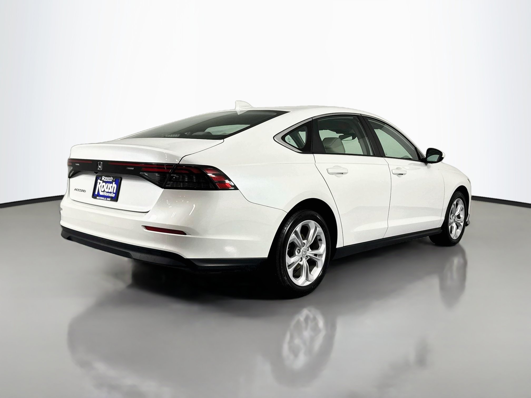Used 2025 Honda Accord LX image 5