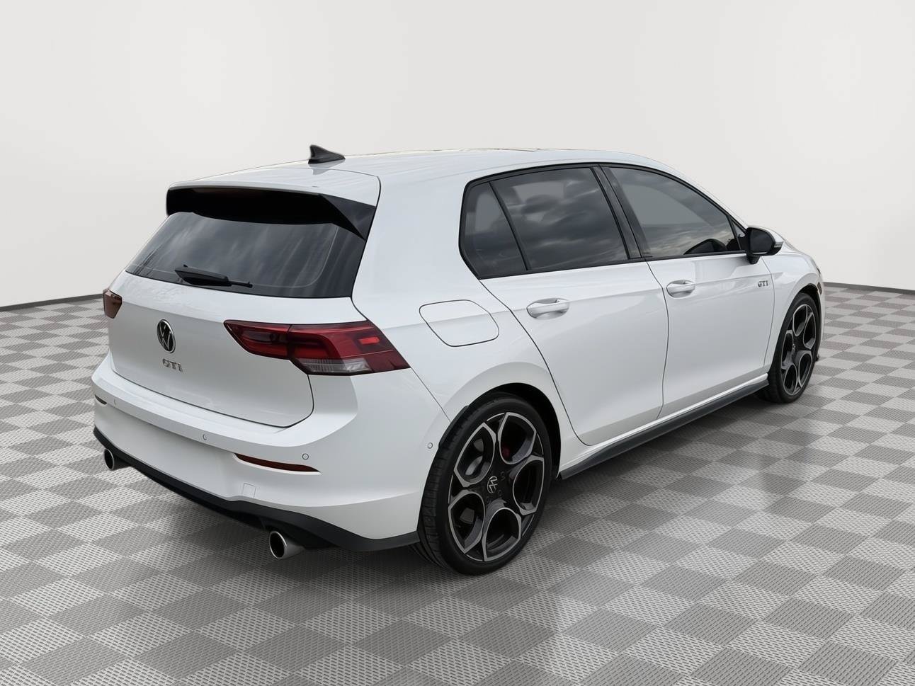 Used 2025 Volkswagen GTI Autobahn FWD image 7