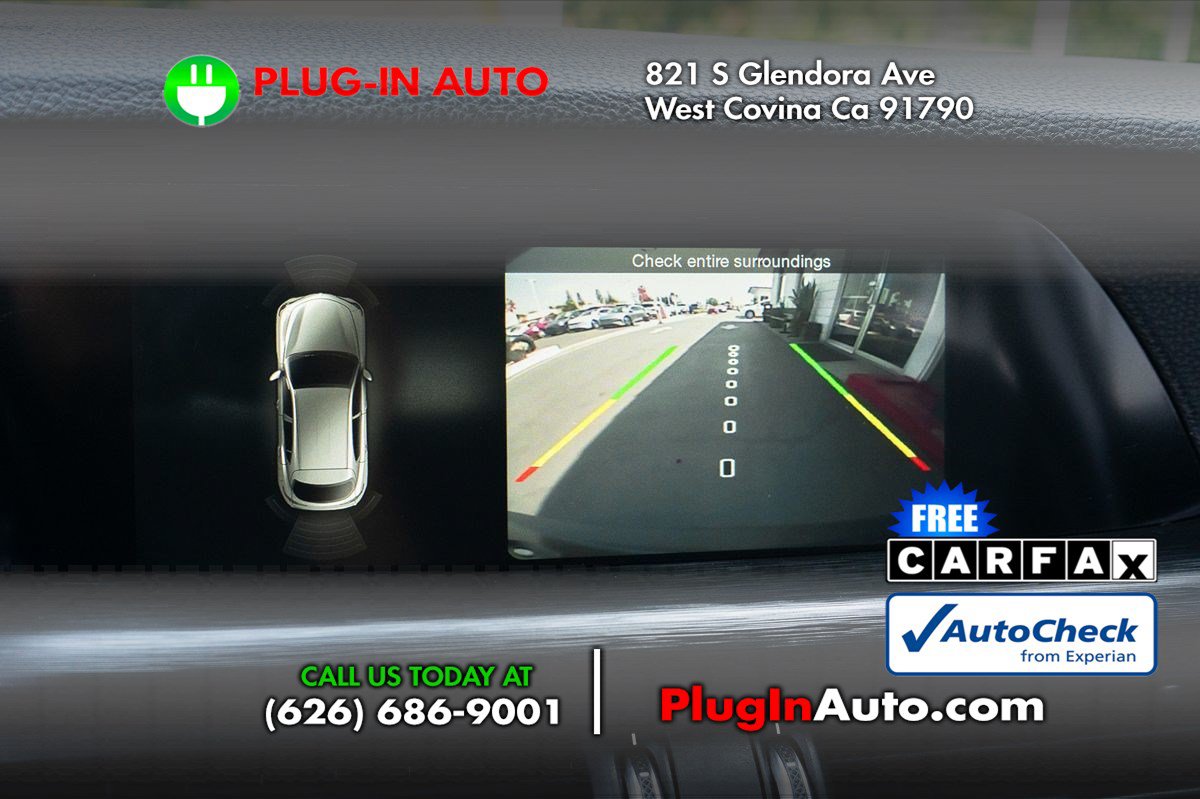 Used 2018 Alfa Romeo Stelvio AWD image 32
