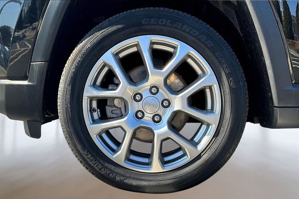 Used 2022 Jeep Compass Latitude image 34