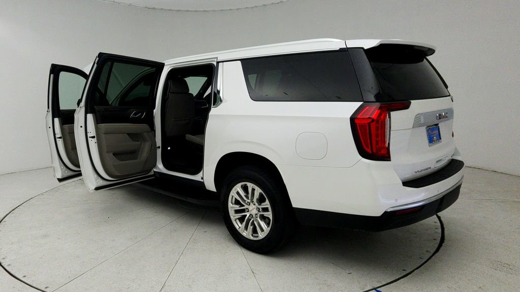 Used 2022 GMC Yukon XL SLT w/ SLT Premium Package RWD image 12