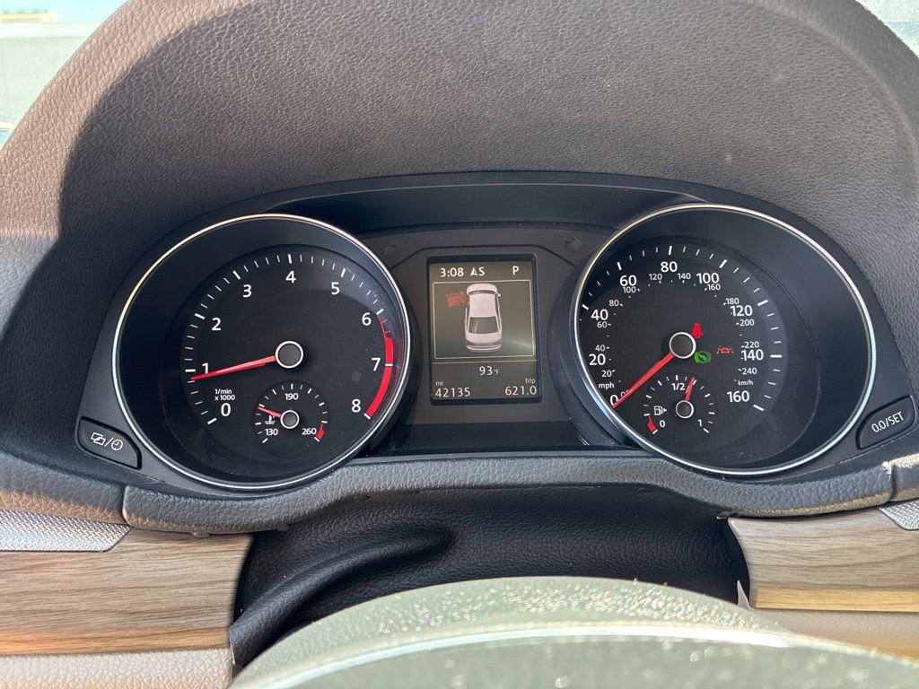 Used 2017 Volkswagen Passat 1.8T SEL Premium FWD image 21