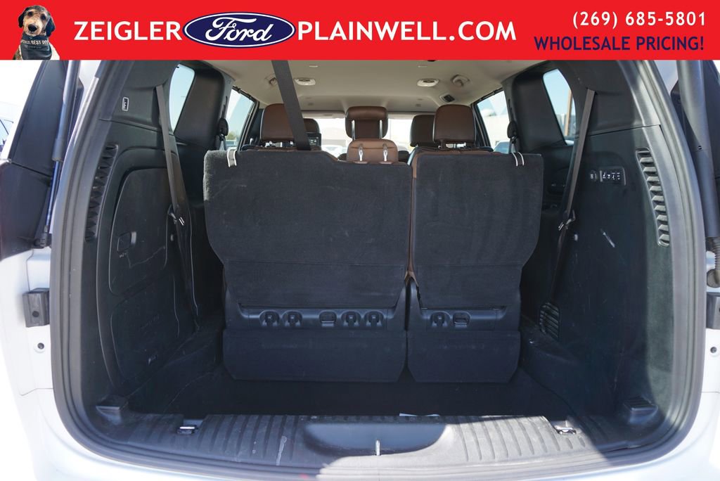 Used 2019 Chrysler Pacifica Limited w/ Advanced Safetytec Group FWD image 10