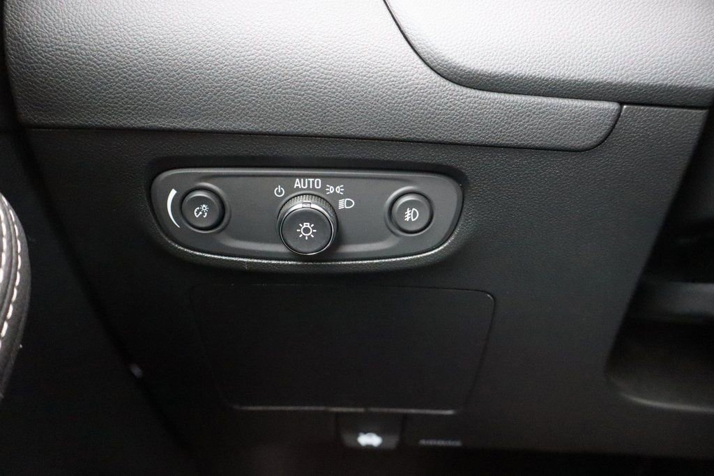 Used 2023 Buick Encore GX Select w/ Safety Package II image 16