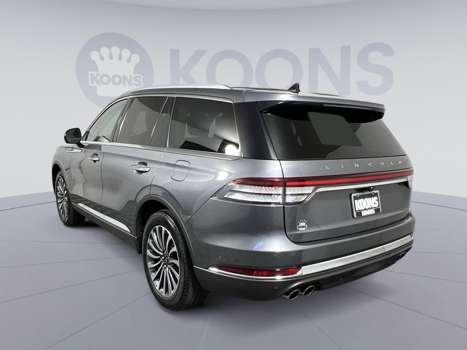 Used 2023 Lincoln Aviator Reserve w/ Equipment Group 201A image 4