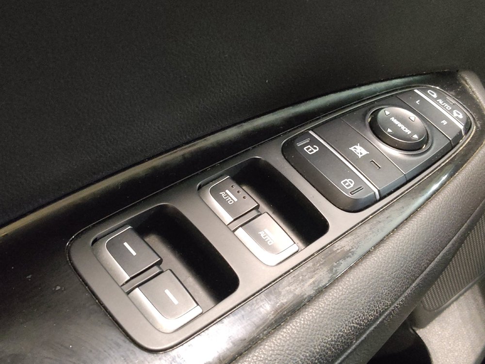 Used 2018 Kia Optima SX FWD image 27