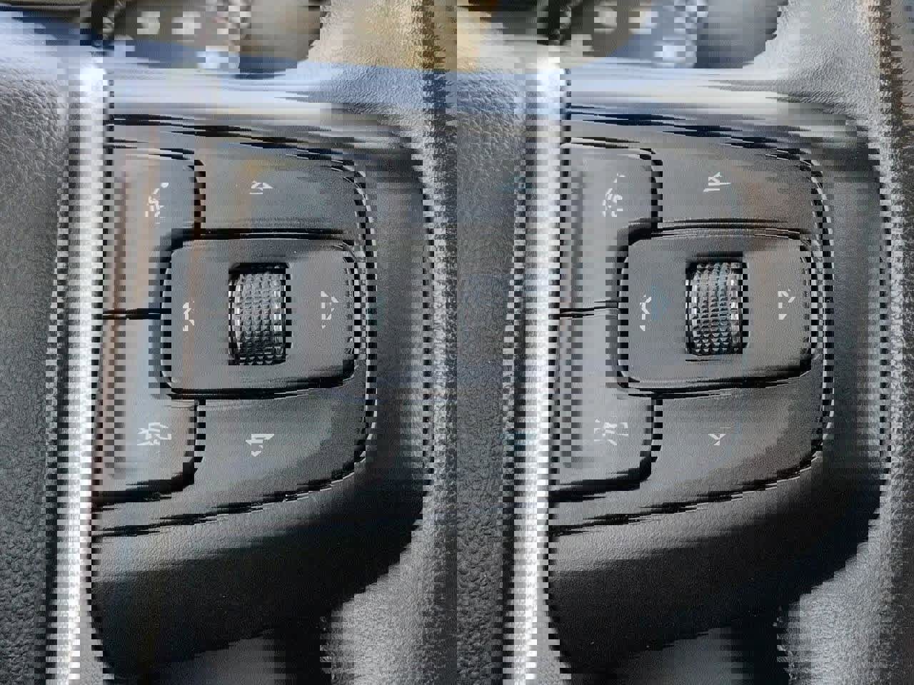 Used 2019 GMC Sierra 1500 SLT image 26