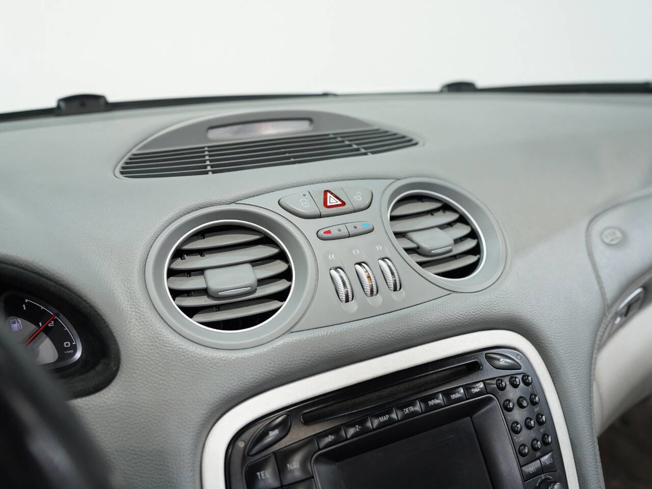 Used 2003 Mercedes-Benz SL 55 AMG image 38