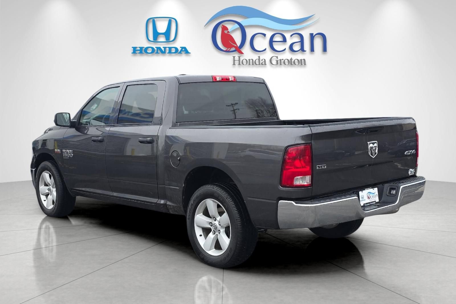 Used 2023 RAM 1500 Classic SLT image 4