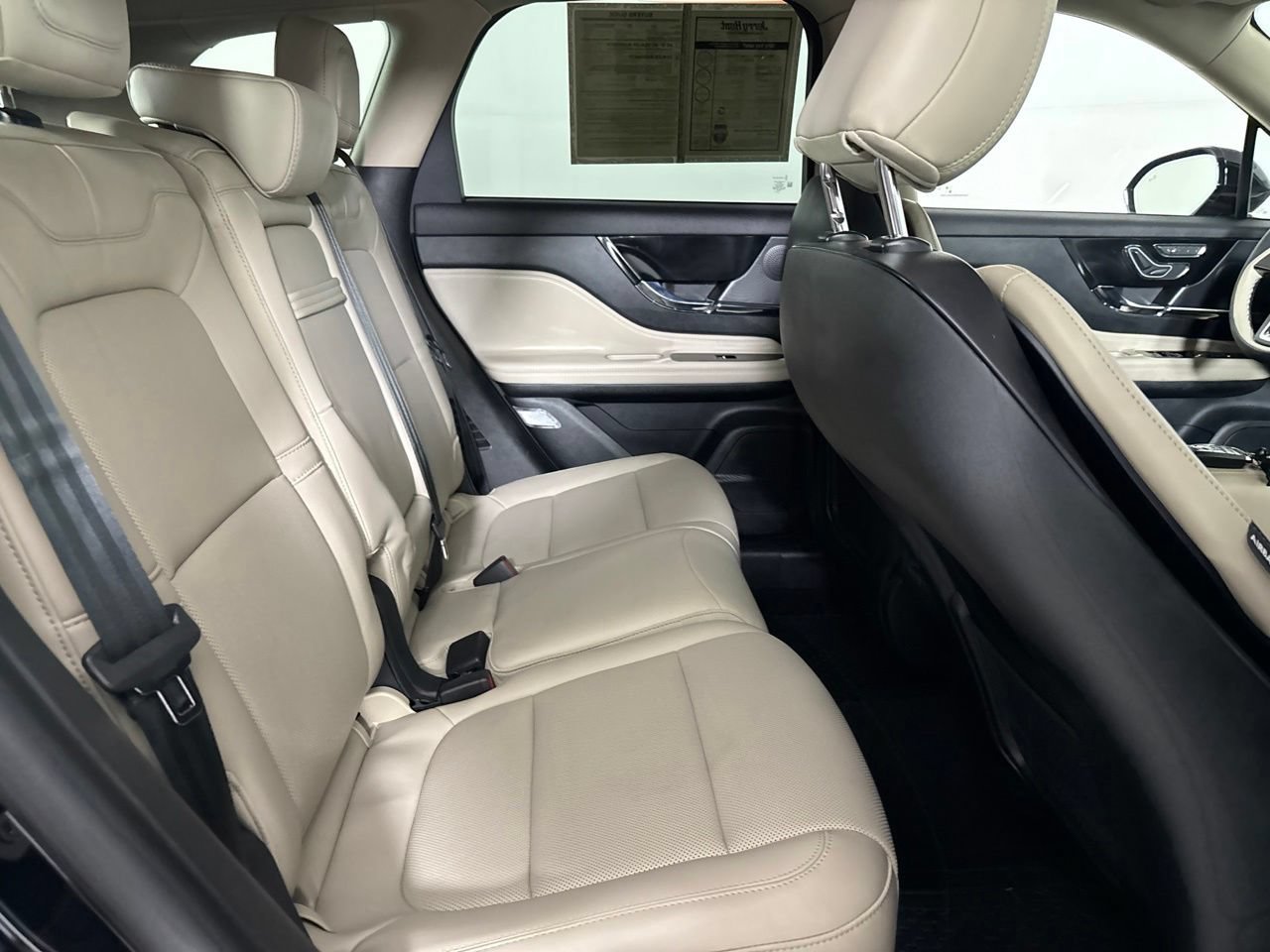 Used 2026 Lincoln Corsair Premiere FWD image 28