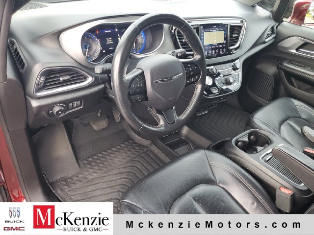 Used 2019 Chrysler Pacifica Touring-L Plus w/ Advanced Safetytec Group FWD image 6