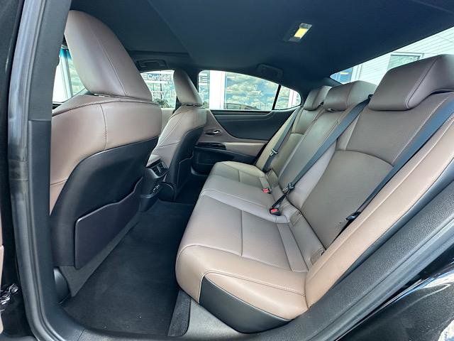 Used 2023 Lexus ES 350 w/ Premium Package FWD image 18
