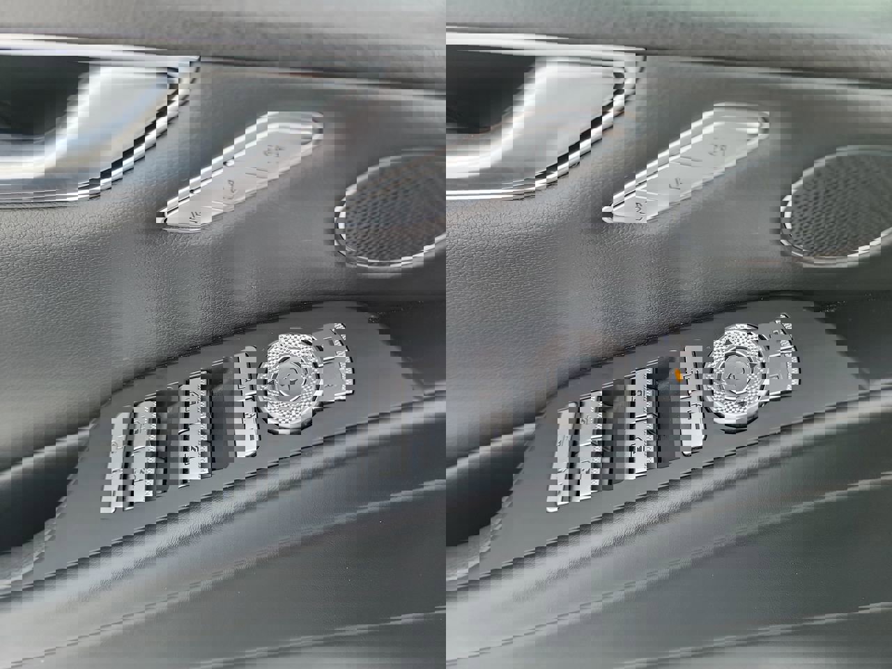 Used 2023 Genesis G80 2.5T image 11