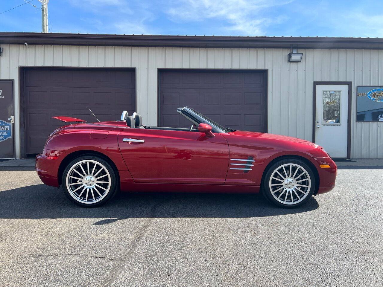 Used 2007 Chrysler Crossfire Convertible w/ Special Edition Group RWD image 81