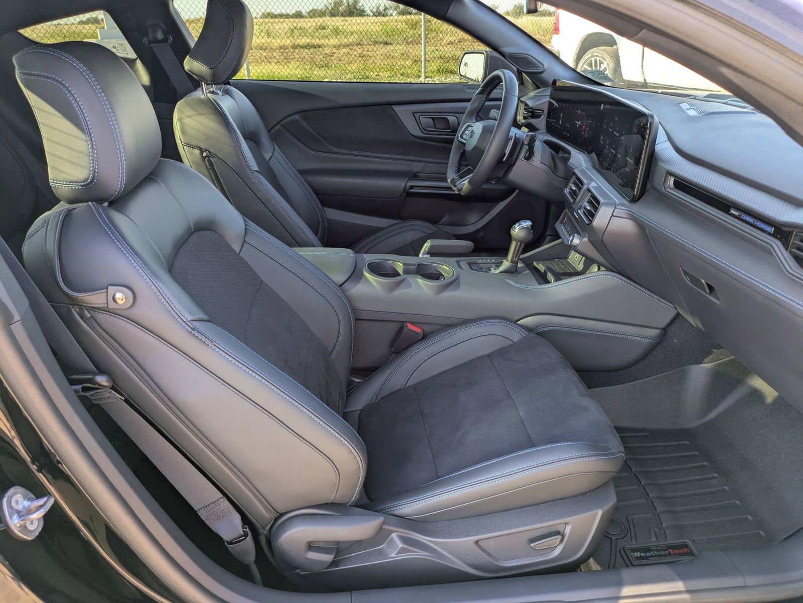 Used 2024 Ford Mustang Dark Horse image 25