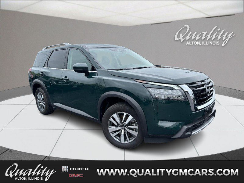 Used 2025 Nissan Pathfinder SL AWD/4WD image 1