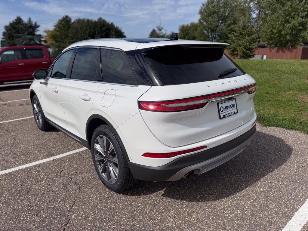 Used 2022 Lincoln Corsair Reserve w/ Equipment Group 201A AWD/4WD image 5