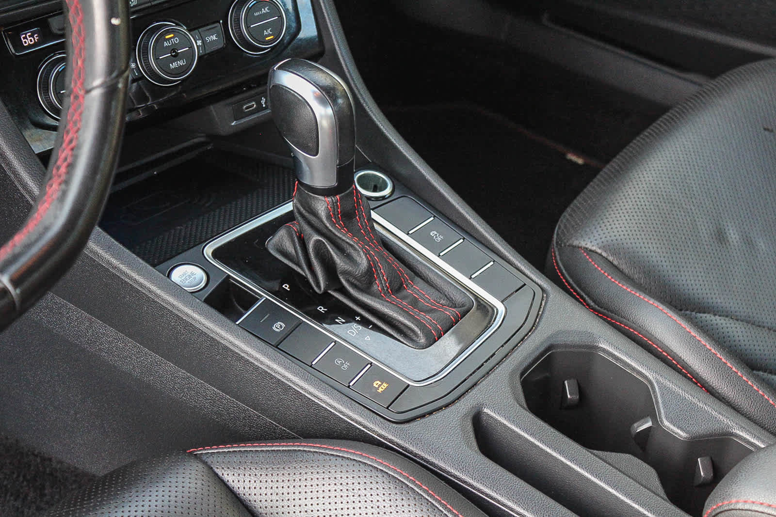 Used 2021 Volkswagen Jetta GLI Autobahn image 21