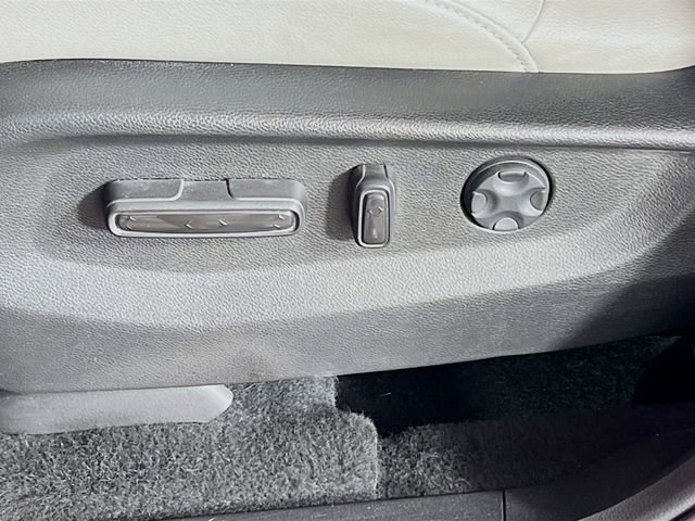 Used 2022 Honda CR-V Touring image 13