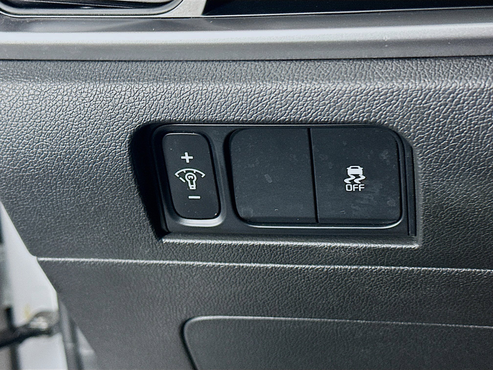 Used 2024 Kia Sorento S image 17