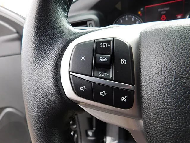Used 2023 Ford Explorer XLT AWD/4WD image 24
