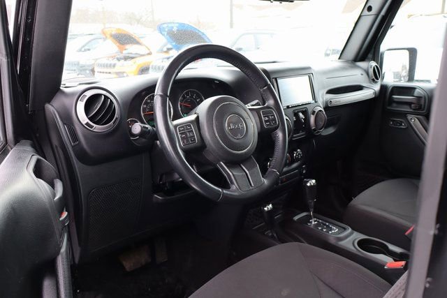 Used 2017 Jeep Wrangler Unlimited Willys image 13