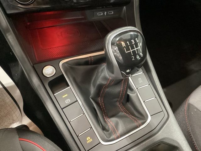 Used 2024 Volkswagen Jetta GLI 40th Anniversary Edition image 9