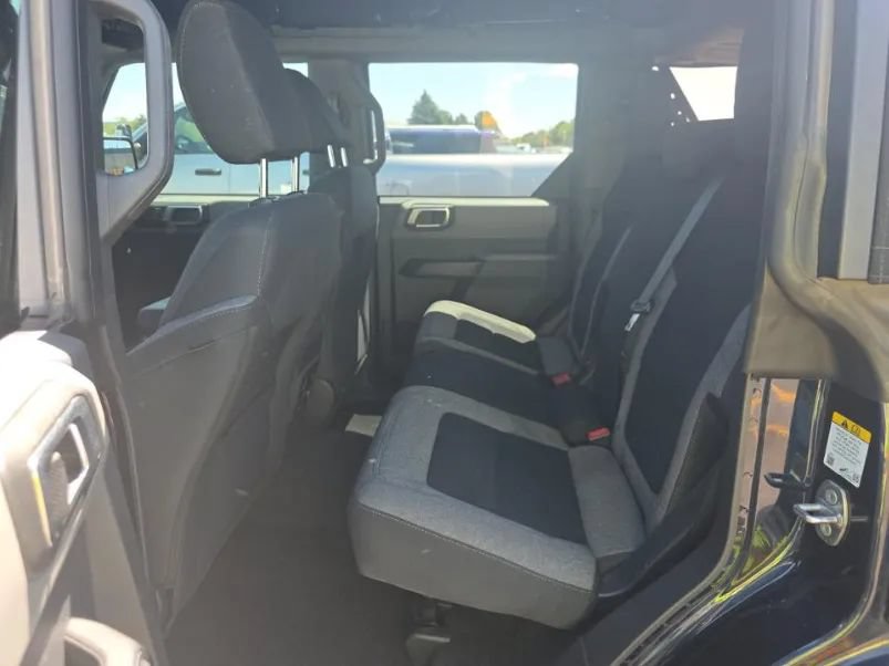 Used 2021 Ford Bronco 4-Door AWD/4WD image 14