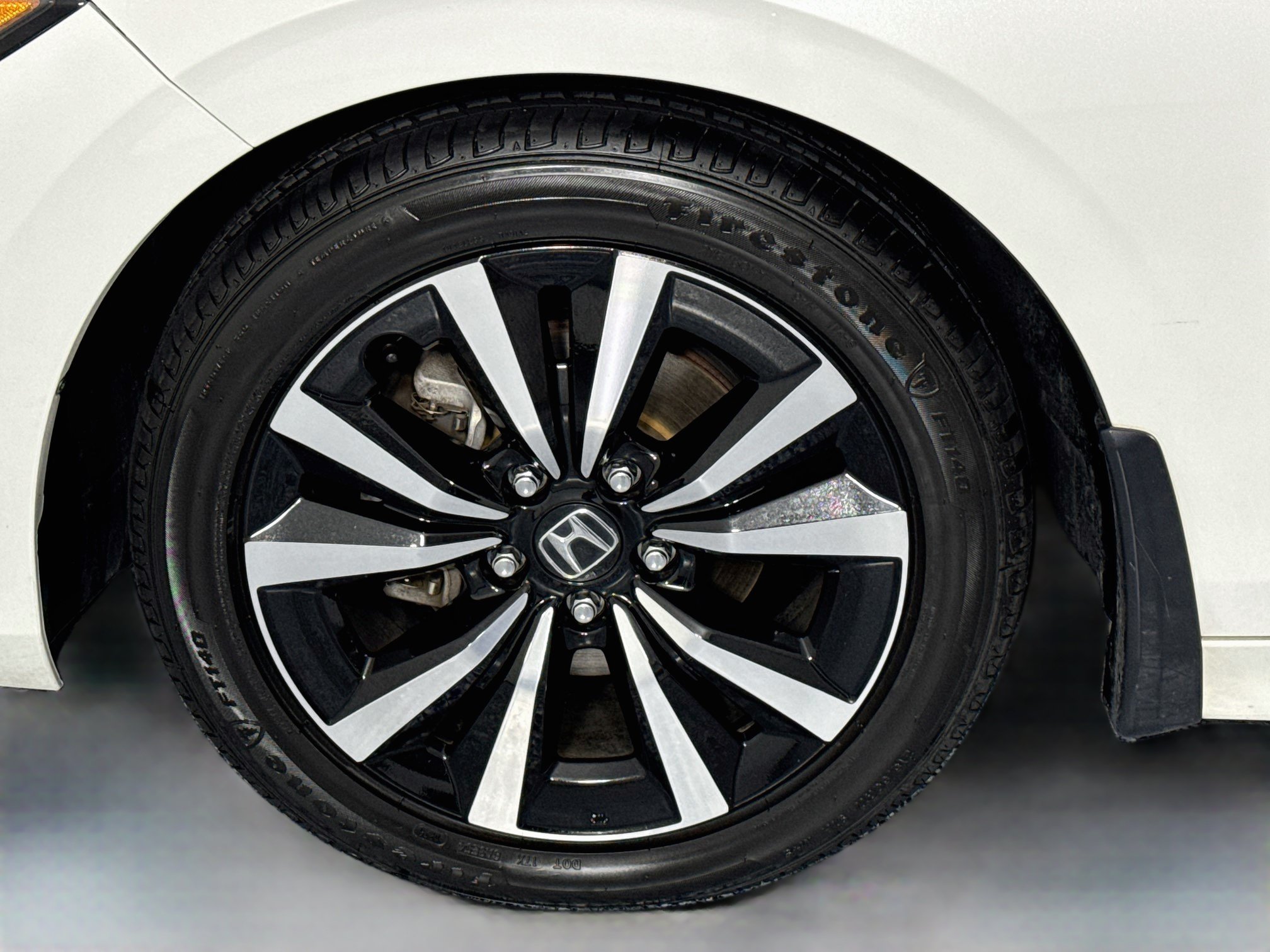 Certified 2024 Honda Civic EX image 30