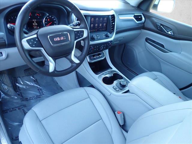 Used 2023 GMC Acadia SLT image 11