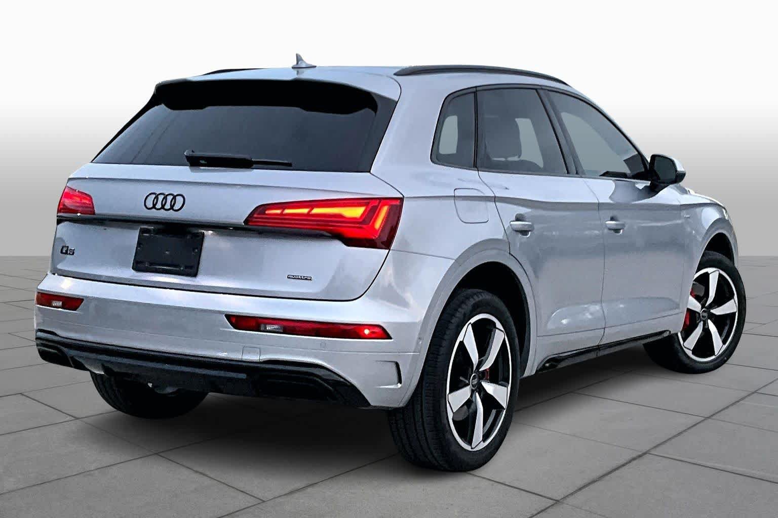 Used 2024 Audi Q5 2.0T Prestige w/ Prestige Package AWD/4WD image 13