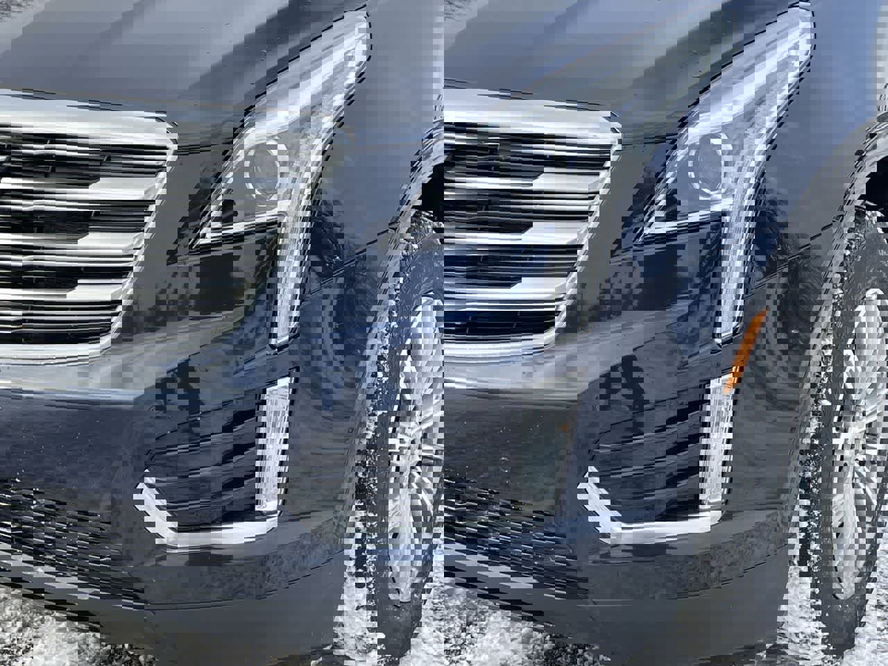 Used 2017 Cadillac XT5 Luxury w/ Driver Awareness Package image 37