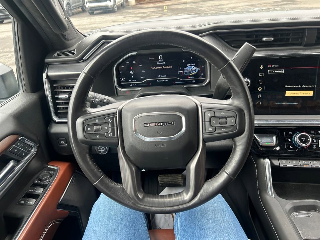 Used 2024 GMC Sierra 2500 Denali Ultimate AWD/4WD image 16