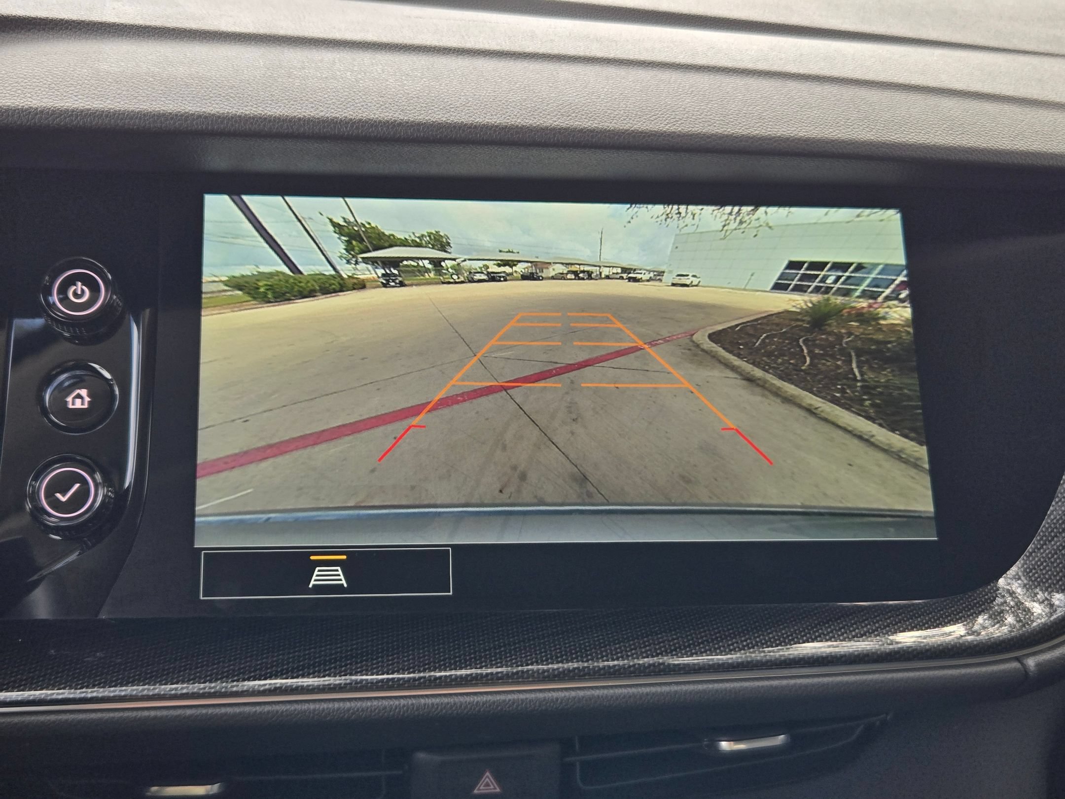 Certified 2023 Buick Envision Preferred AWD/4WD image 16