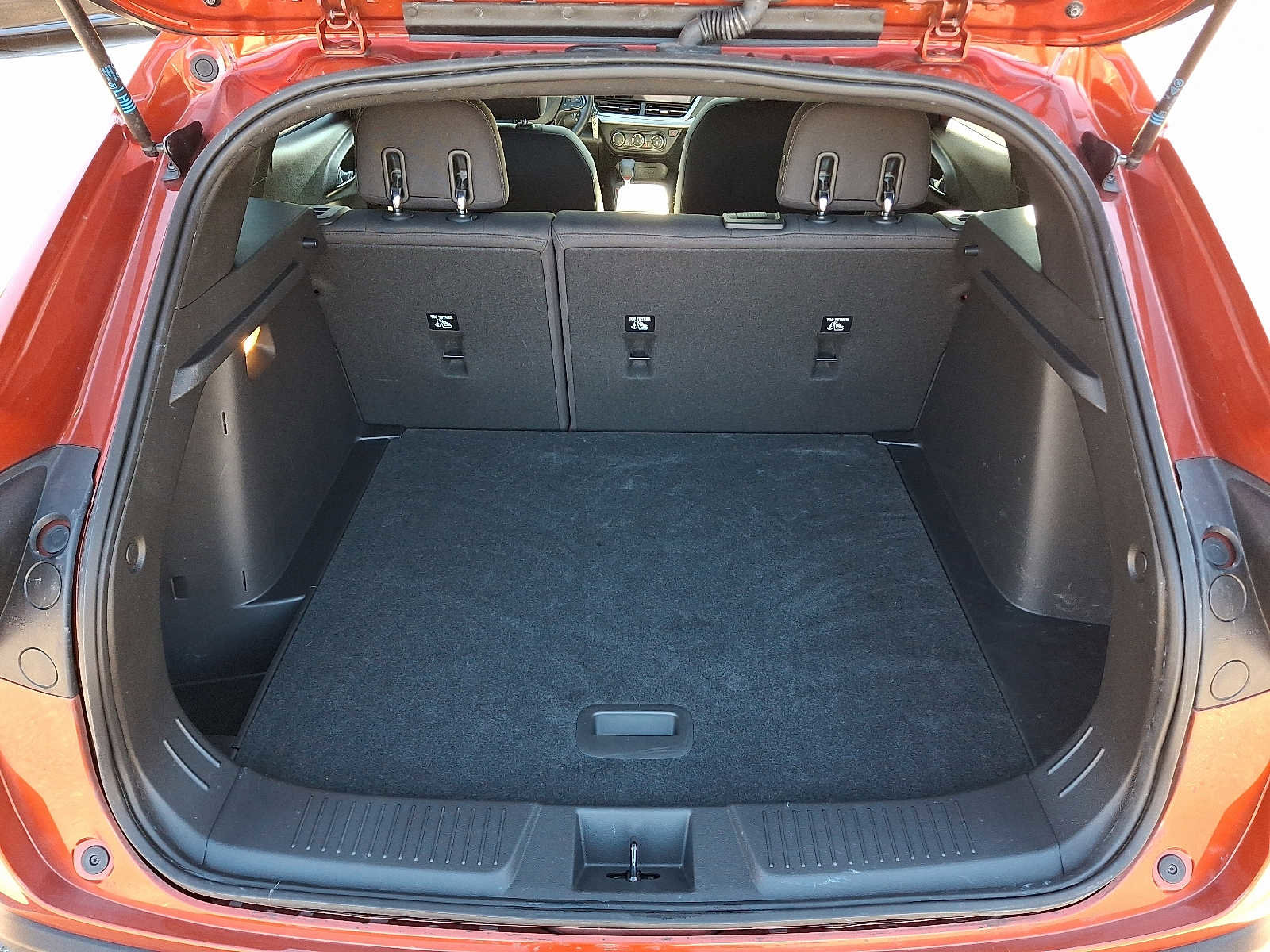 Used 2024 Chevrolet Trax RS w/ Sunroof Package image 29