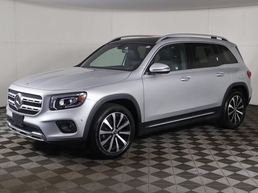 Used 2023 Mercedes-Benz GLB 250 4MATIC w/ Premium Package image 6