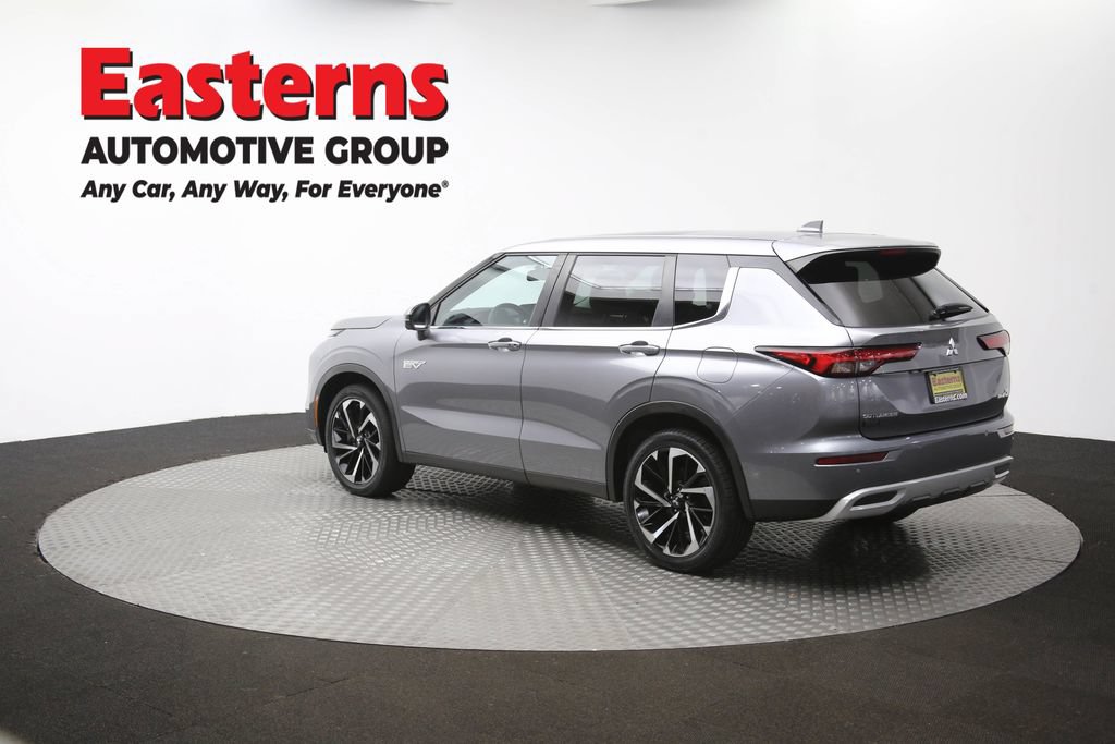 Used 2023 Mitsubishi Outlander SE AWD/4WD image 64